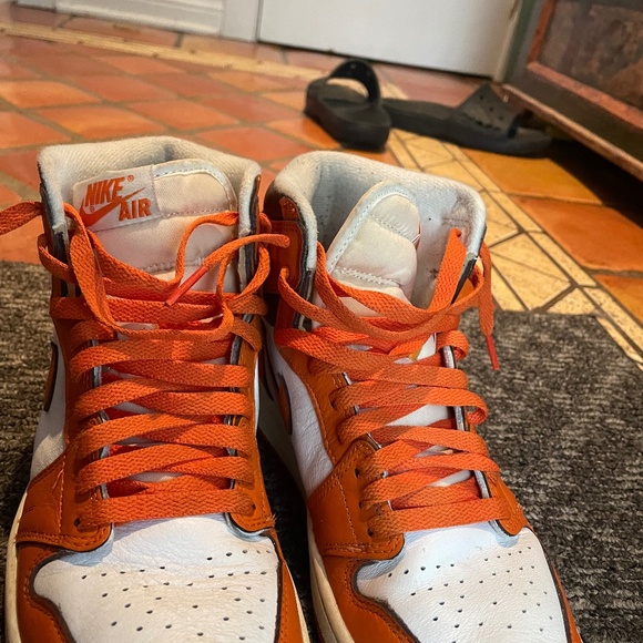 Size 8 women’s Jordan 1 retro highs - Picture 1 of 4